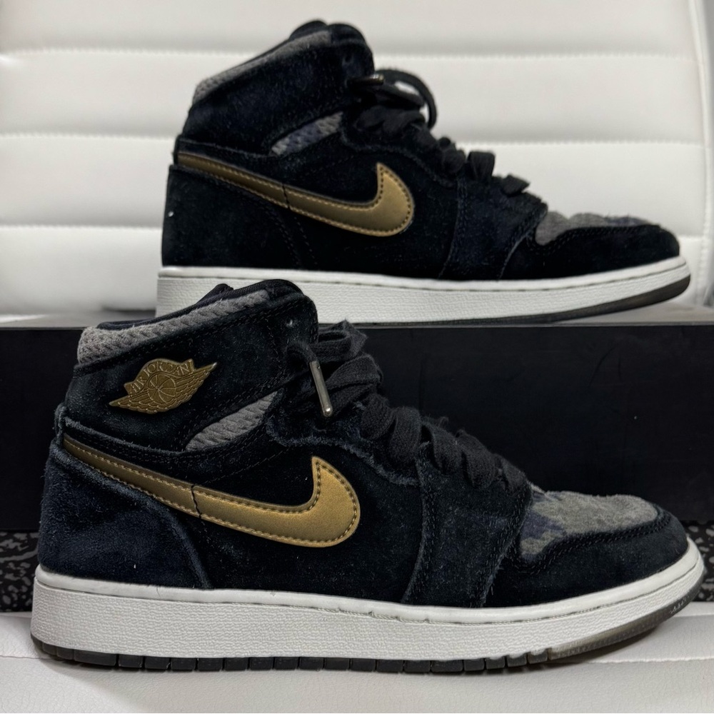 Nike Air Jordan Retro 1 Heiress Camo Field Black, 832596-030 Sz 5.5Y or Womens 7